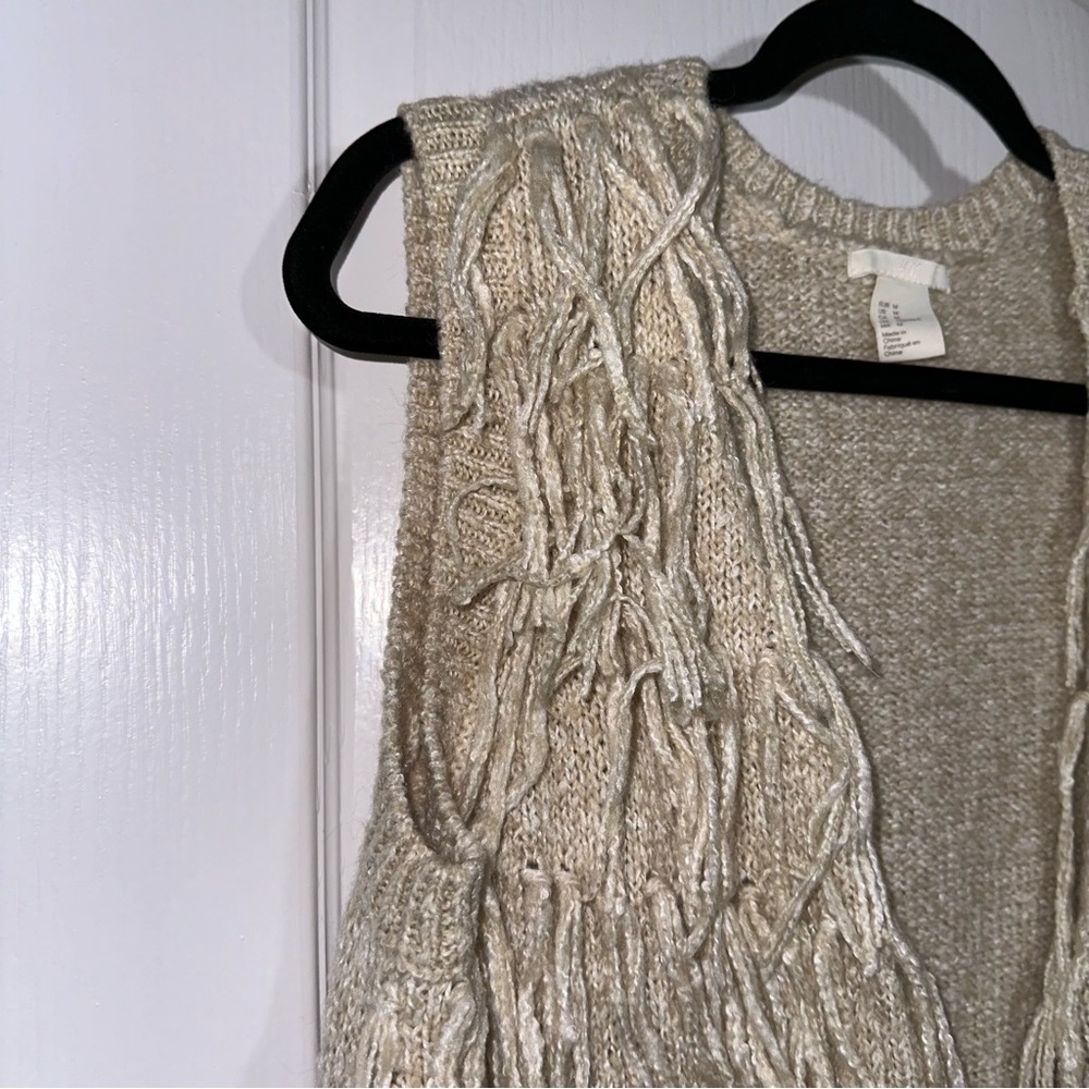 H&M Beige‎ Textured Knit Vest - Picture 5 of 6